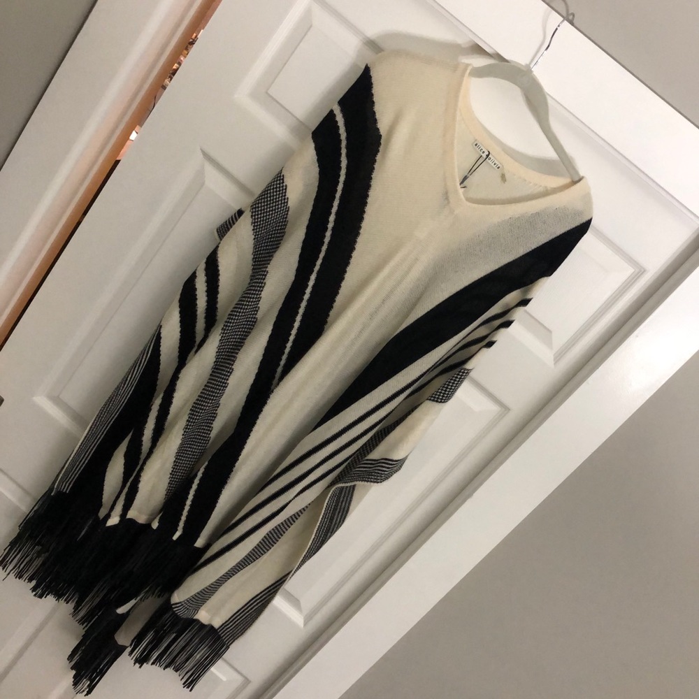 Alice and Olivia knot poncho with fringe NWT
